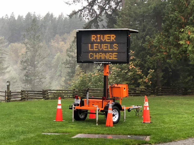 dam-warning-signs