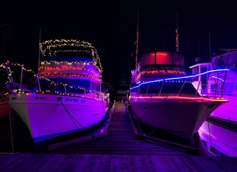 christmas-boats