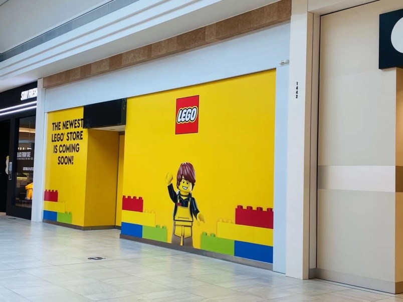 lego-store-opening-in-cf-richmond-centre-0