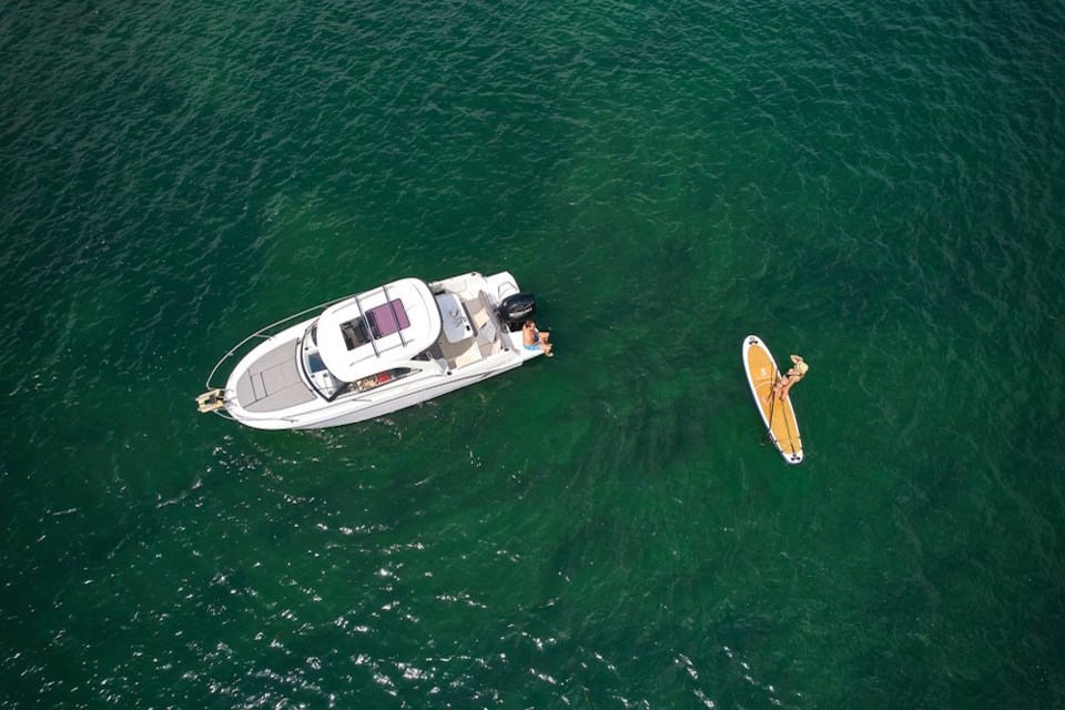 boat-paddle-boarder