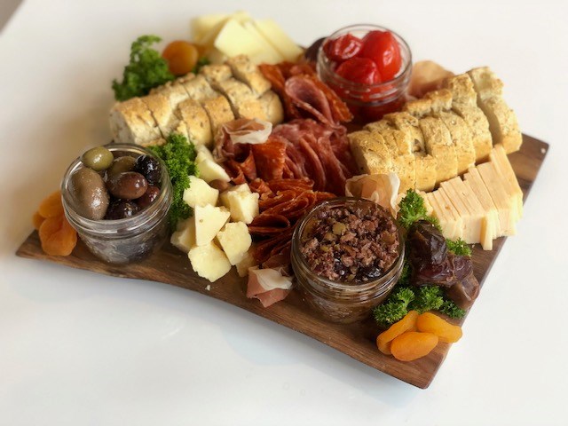 charcuterie-pic-from-coombs-woodworks