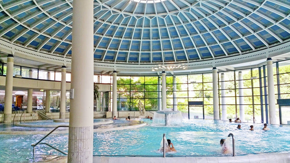 apotheker Ga lekker liggen advies Travel advice: Getting naked in Germany's Baden-Baden spas - Victoria Times  Colonist