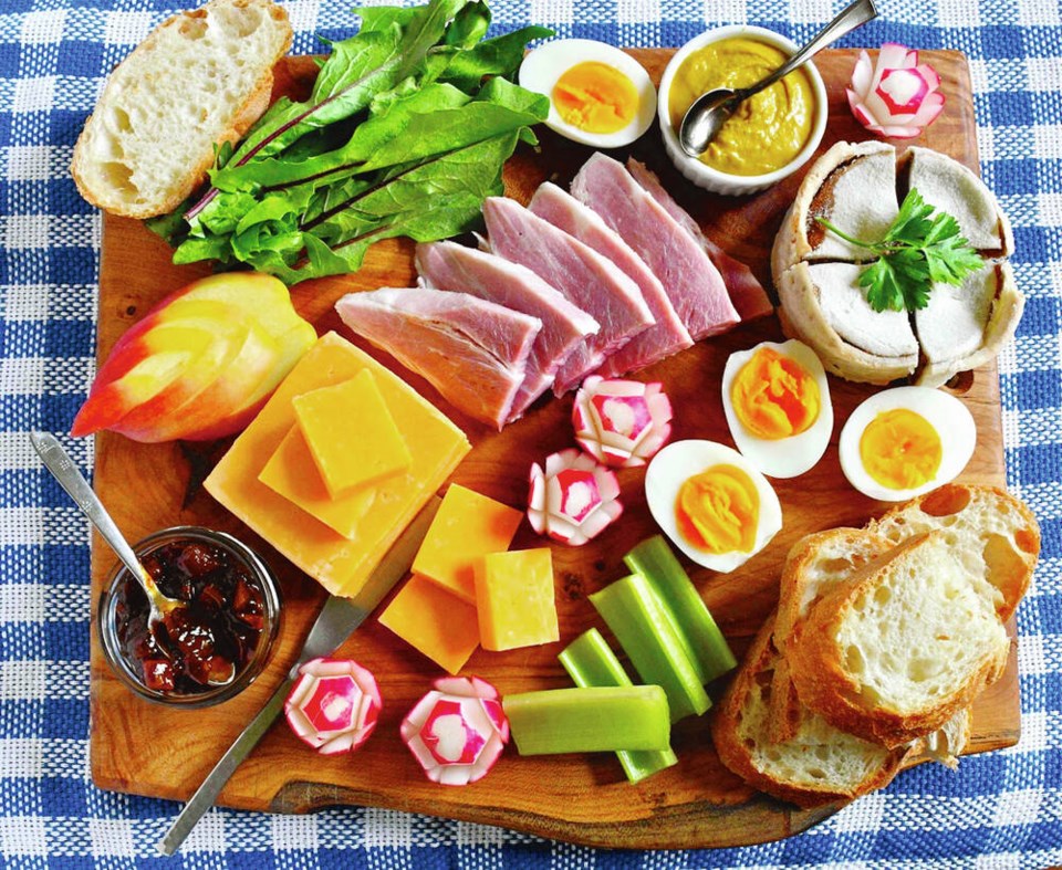 web1_thumbnail_ploughmans-lunch