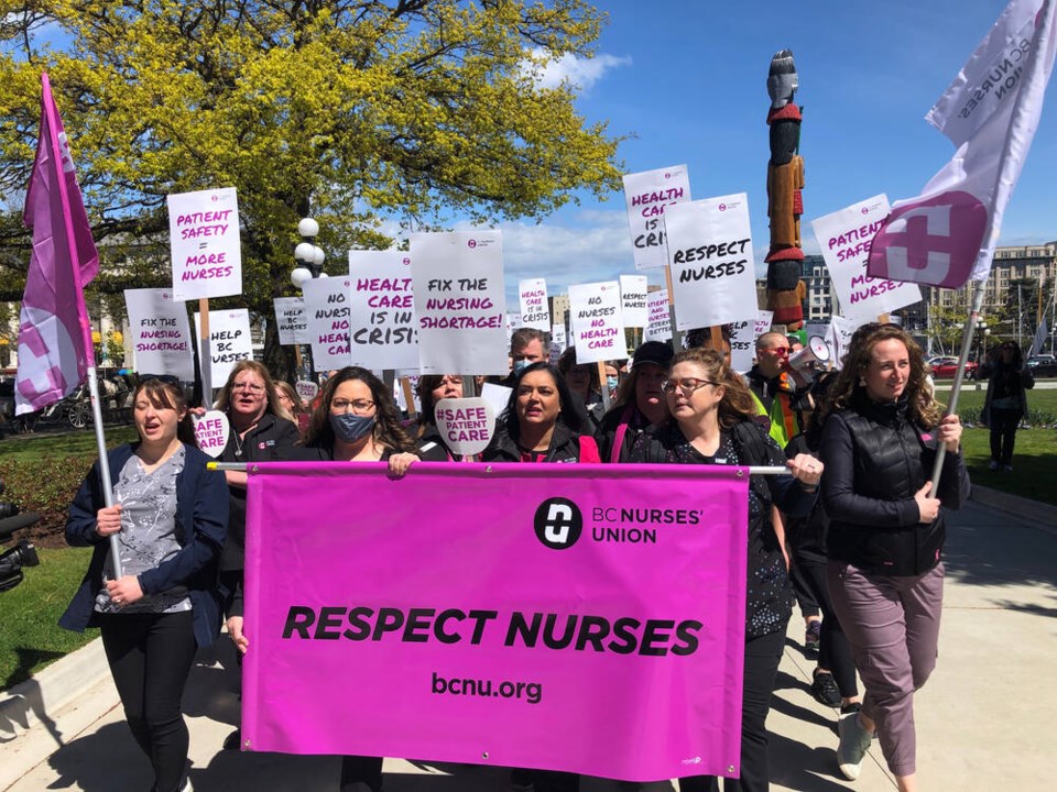 web1_05102022-nurses-rally