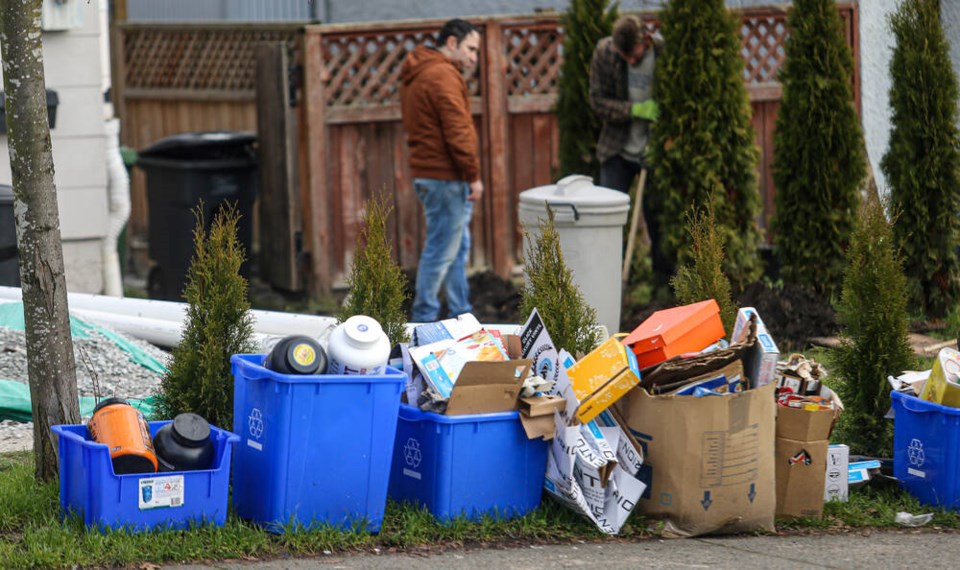 Heat wave delaying bluebox pickups in CRD Victoria Times Colonist