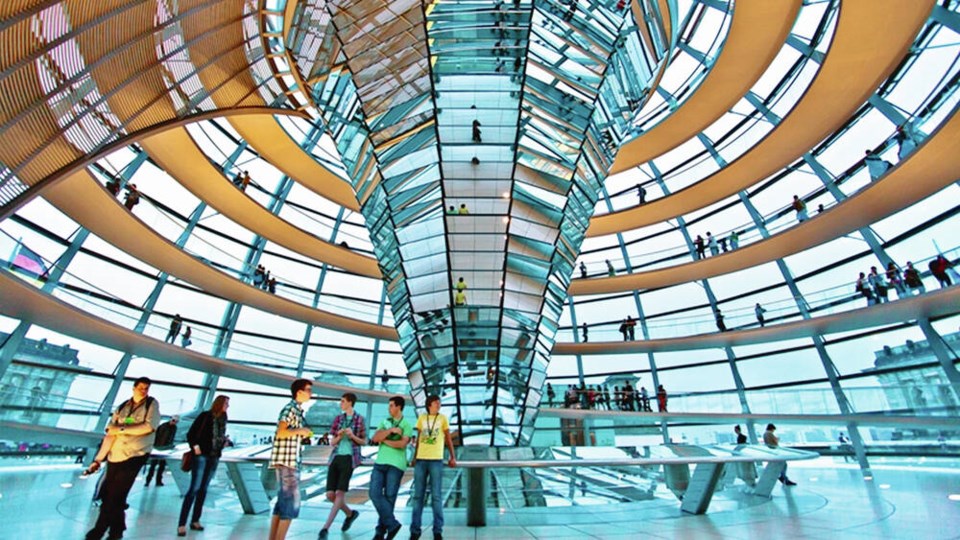 web1_article-germany-berlin-reichstag
