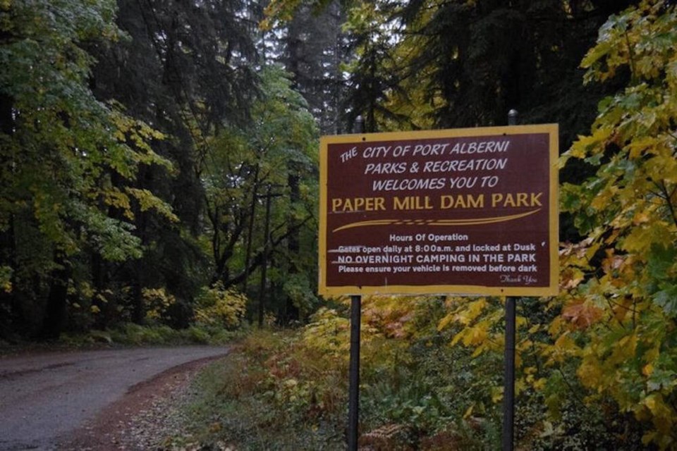 web1_paper-mill-dam-park