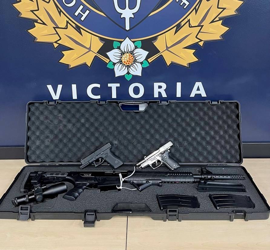 Victoria police seize replica handgun and bullets from hotel shelter