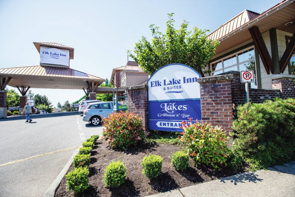 Elk Lake Inn and Suites, formerly a Howard Johnson, will be renovated and turned into a Holiday Inn Express, says its owner. DARREN STONE, TIMES COLONIST 