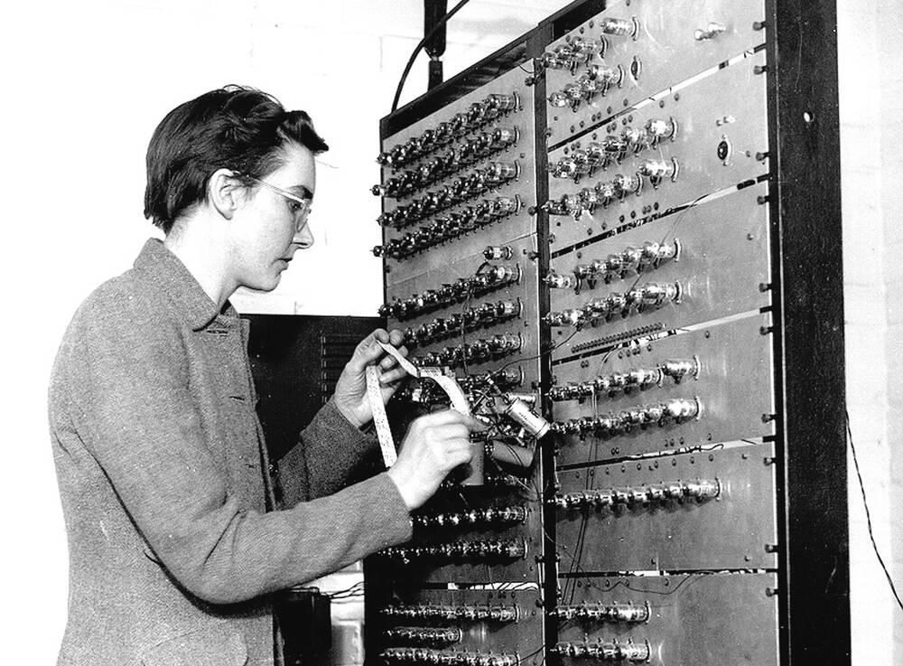 Jack Knox: Computer pioneer lived quietly in our midst Jack Knox: Computer pioneer lived quietly in our midst