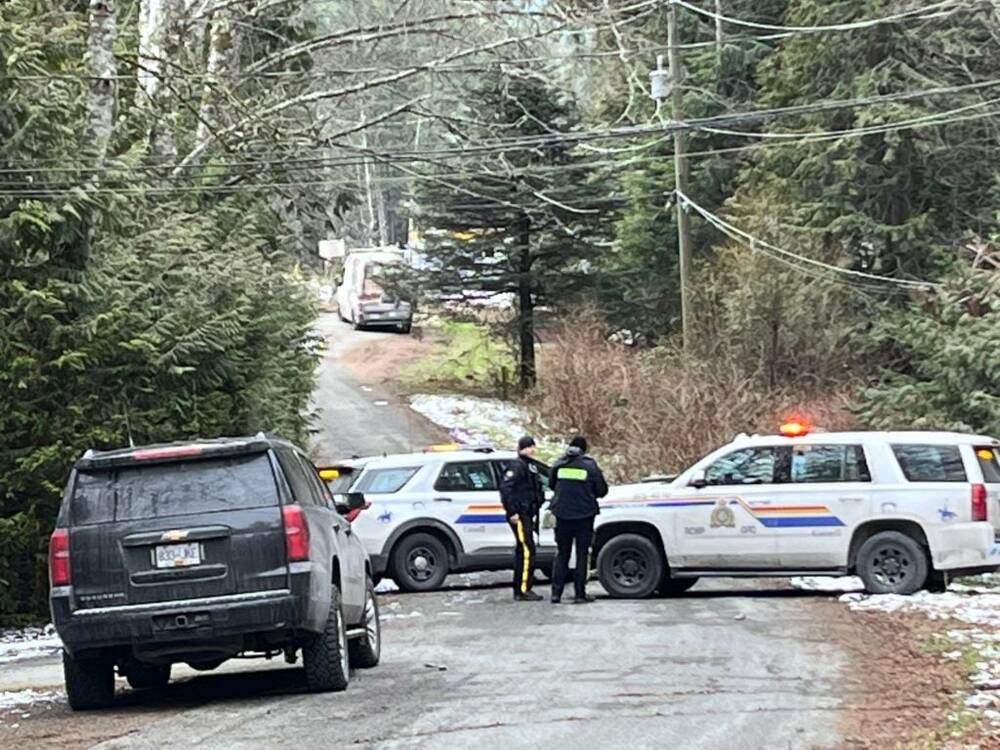 Suspect In Custody After Langford Manhunt Victoria Times Colonist