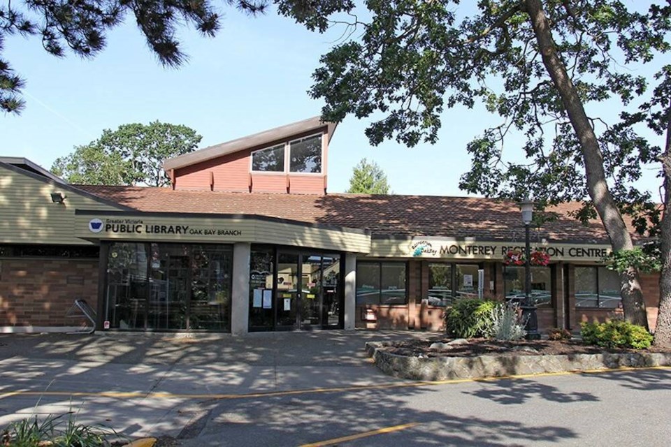 web1_oak-bay-library