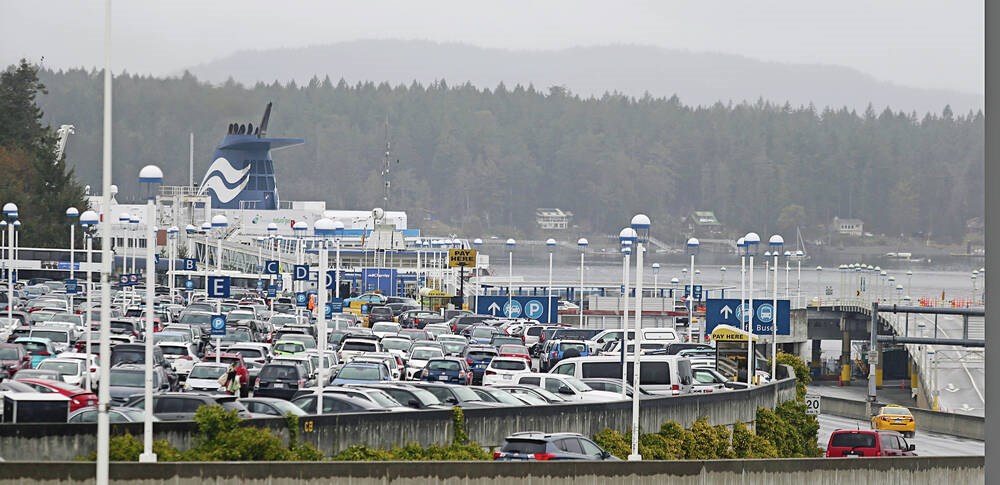 BC Ferries beveelt aan dat lopen beter is dan reizen met het openbaar vervoer