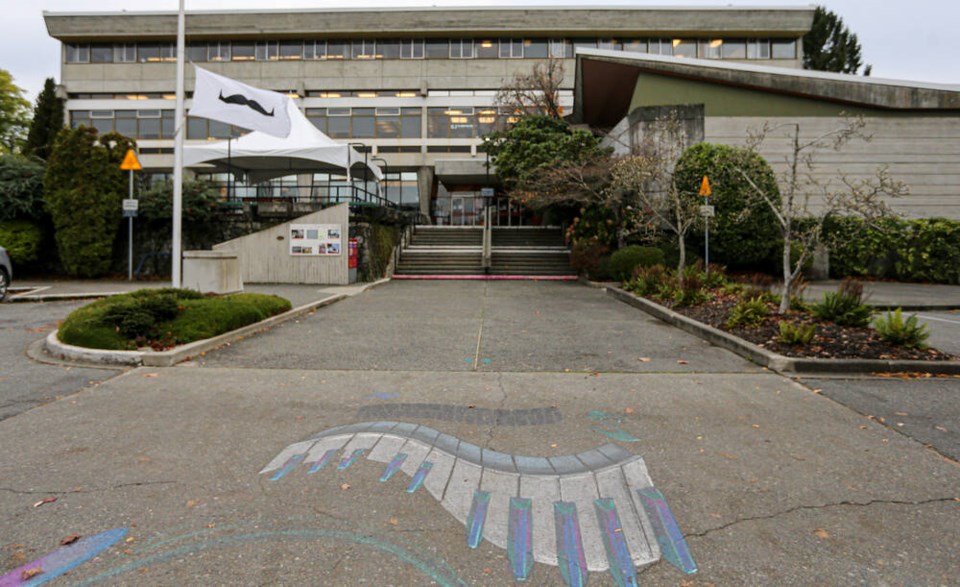 web1_vka-saanich-hall-12021118162828500