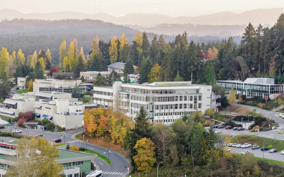 web1_viu-nanaimo-campus-aerial-view