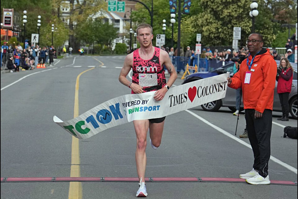 Thomas Nobbs wins the elite men’s division during the Times Colonist 10K in Victoria on Sunday, April 28, 2024. ADRIAN LAM, TIMES COLONIST 