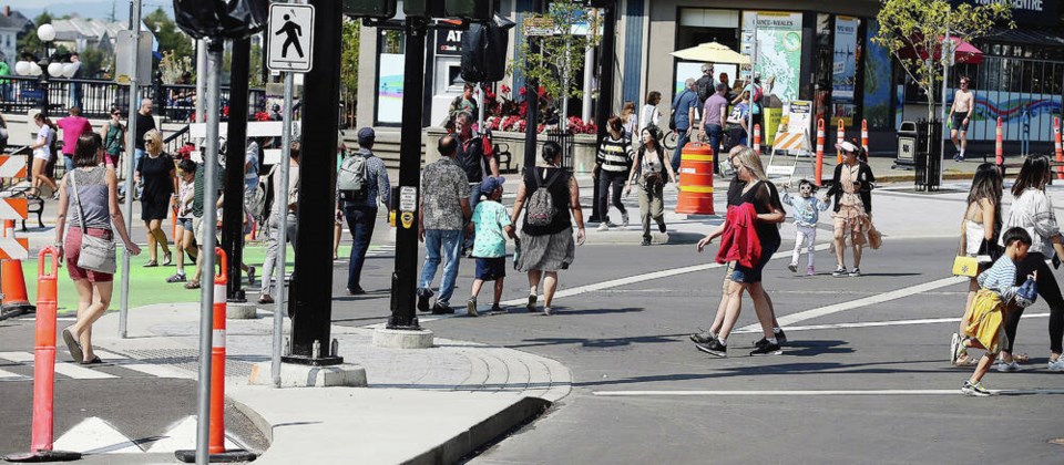 web1_vka-crosswalk-3167
