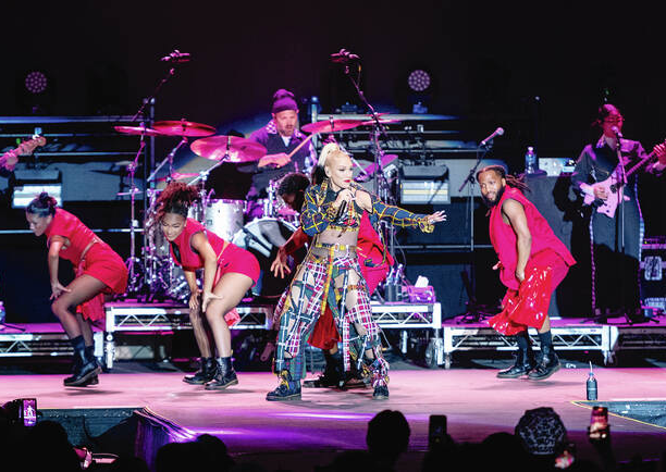 Gwen Stefani puts her glitzy stamp on Laketown Shakedown - Victoria Times  Colonist