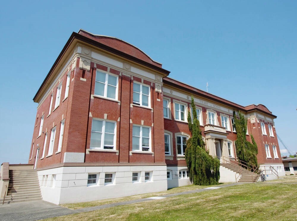 Education critic wants Greater Victoria School Board fired
