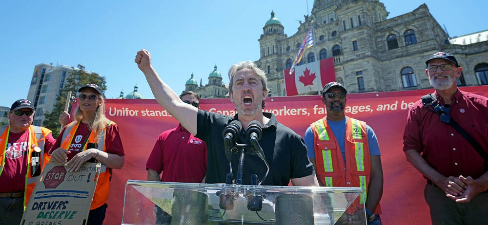 Province urges parties to reach deal to end Cowichan transit strike