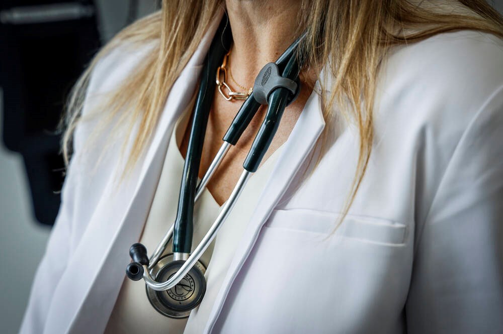 College says B.C. won’t relax policy against doctors treating family