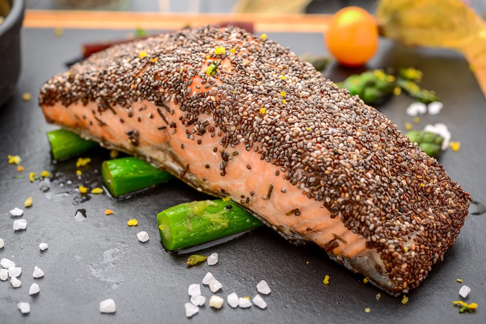 flaxseed-crusted-salmon