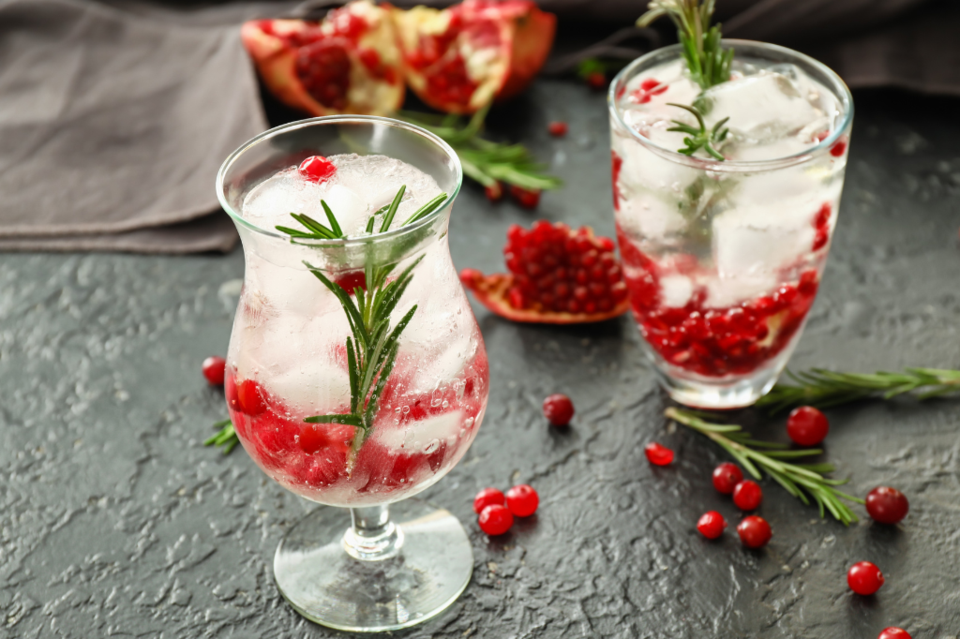 pomegranate-prosecco-smash
