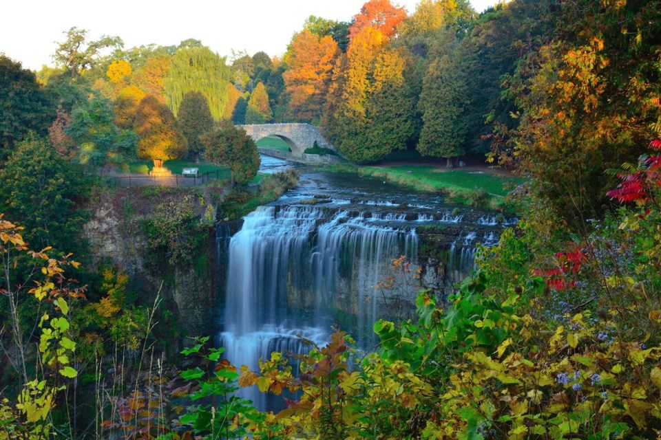 websters-falls-tourism-hamilton