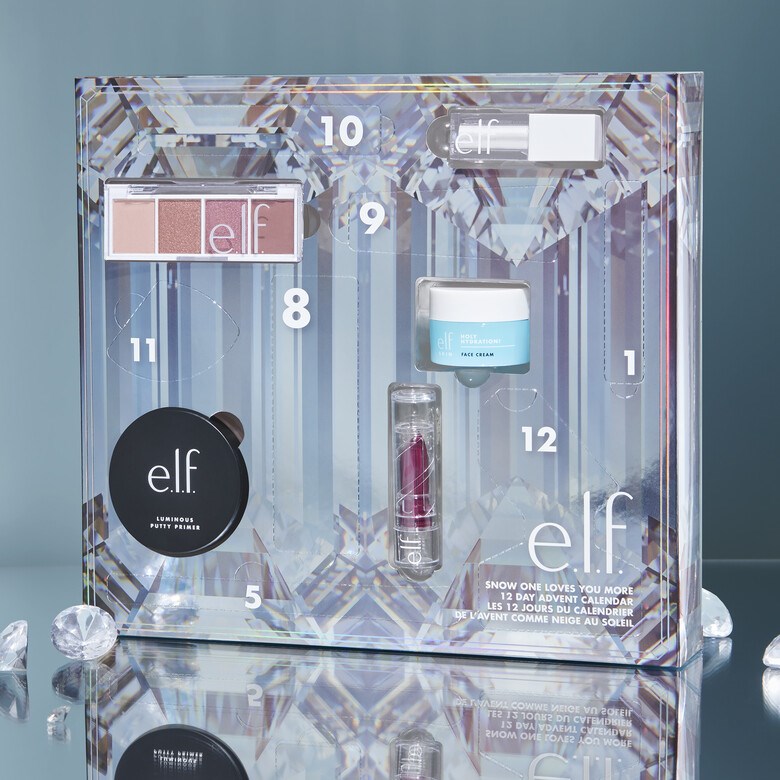 Obsessed with the @alo advent calendar 🤍❄️ Perfect for all your