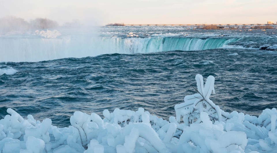 2019-frozen-falls-1-1
