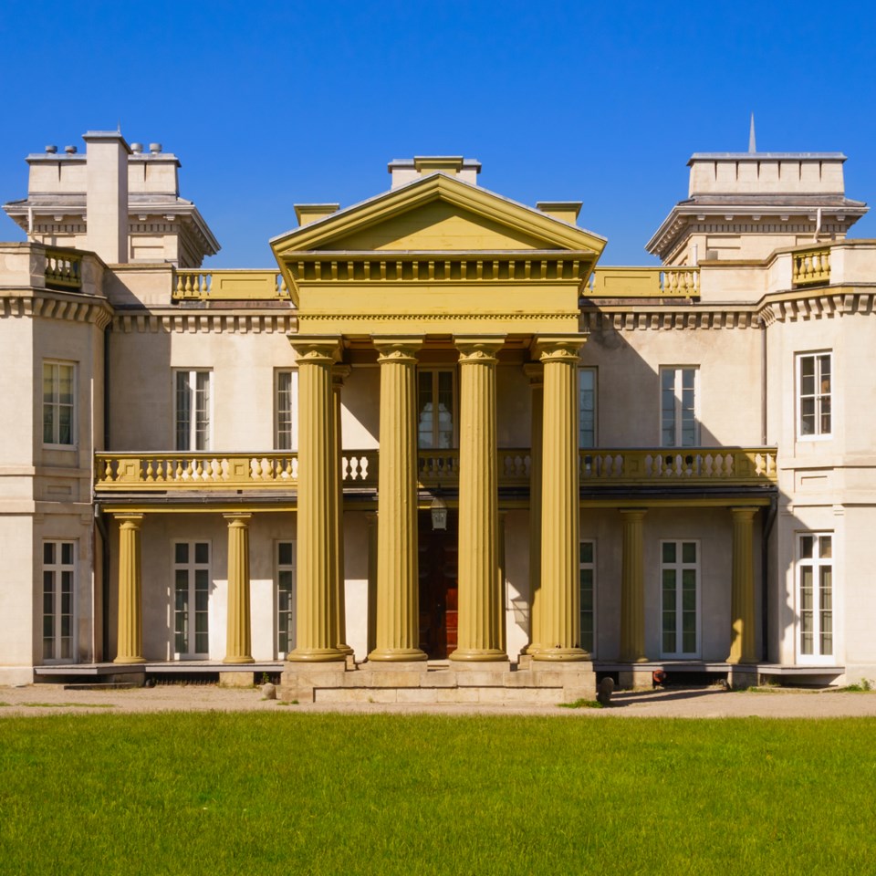 dundurn-castle