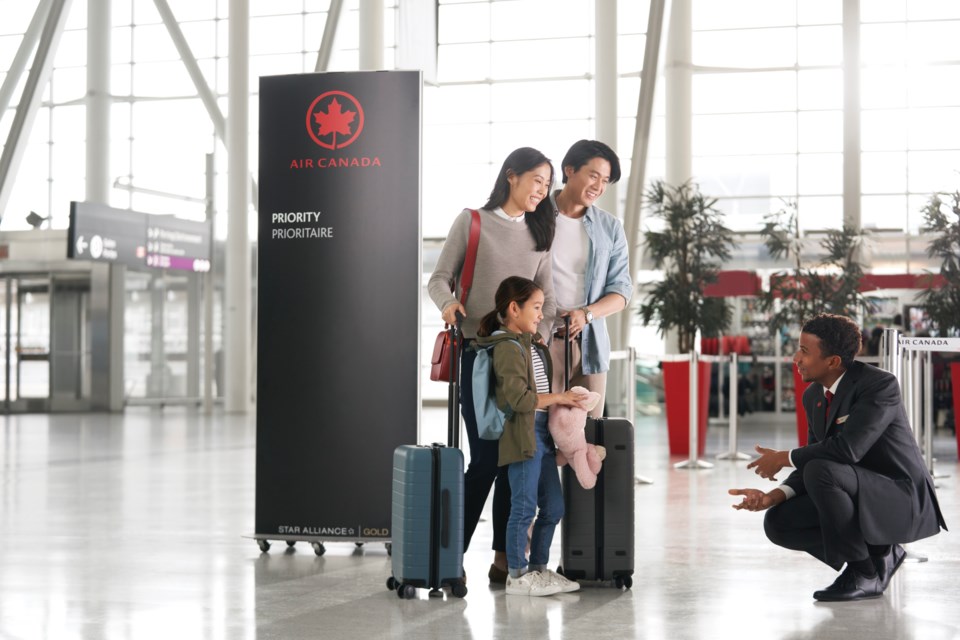 ac_airportexperience_prioritywelcome_family_4105