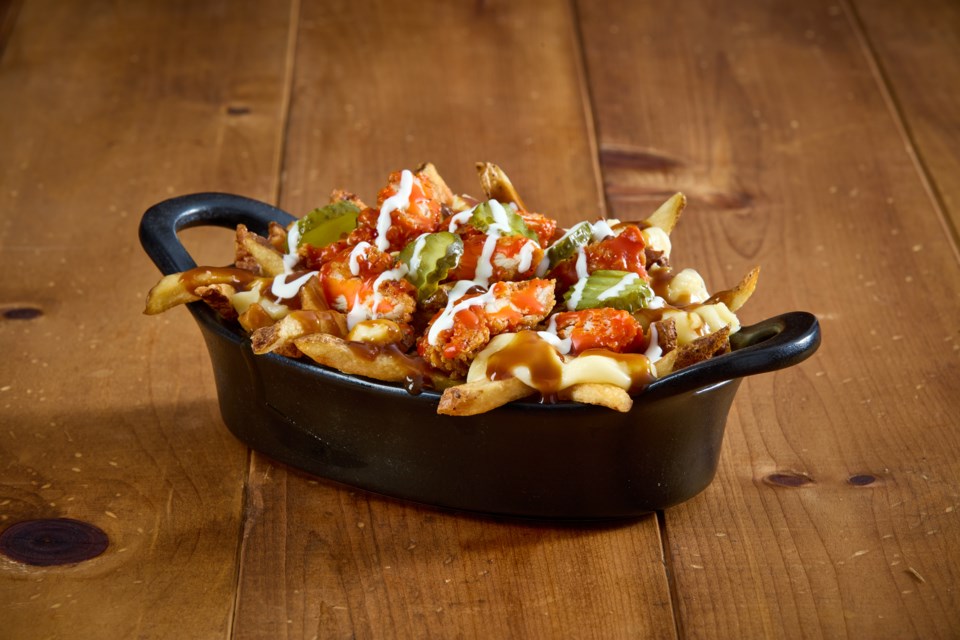 nashville-ontario-hot-chicken_-poutine