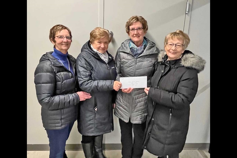 Virden’s Royal Purple, represented by Bev Ogilvie and Marie Plaisier, donates to the Virden and District Health Auxiliary represented by Gwen Clarke and Marilyn Carruthers. This donation will be used to continue supporting the health facilities in our area.
