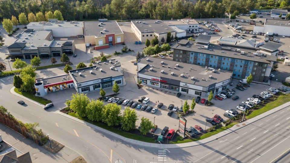 1677-commerce-avenue-kelowna