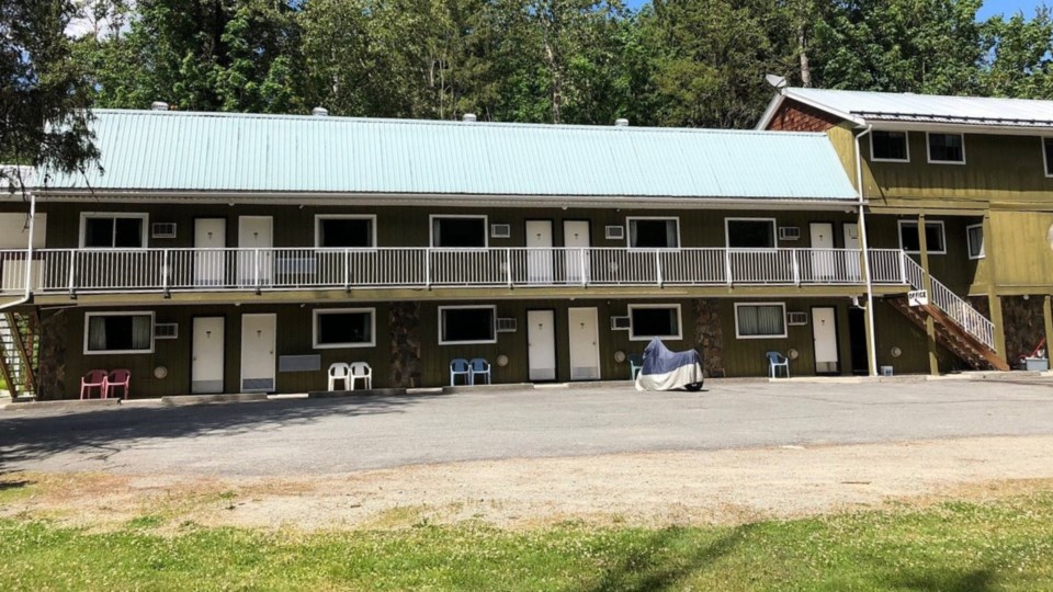 2049-hwy-99-pemberton
