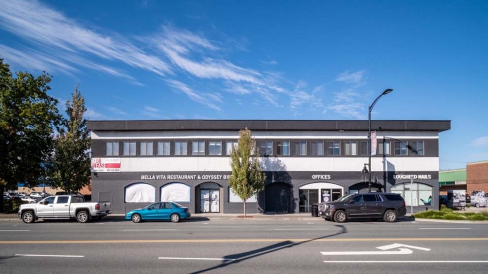 22471-lougheed-highway-maple-ridge