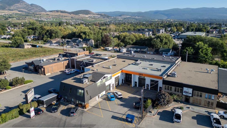 685-finns-road-kelowna