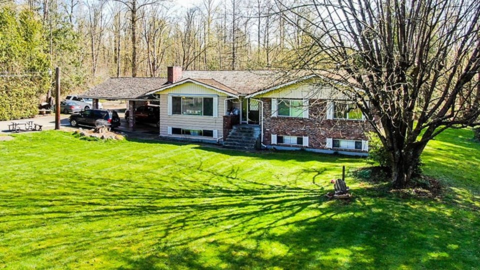 7320-208-street-langley