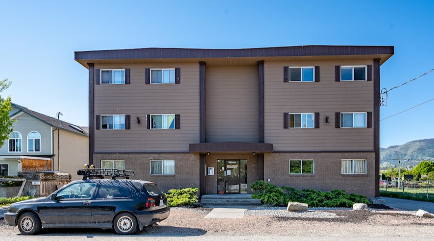 952-dynes-avenue-penticton-sm