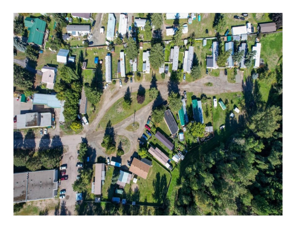 entry-656-mobile_home_park_pic