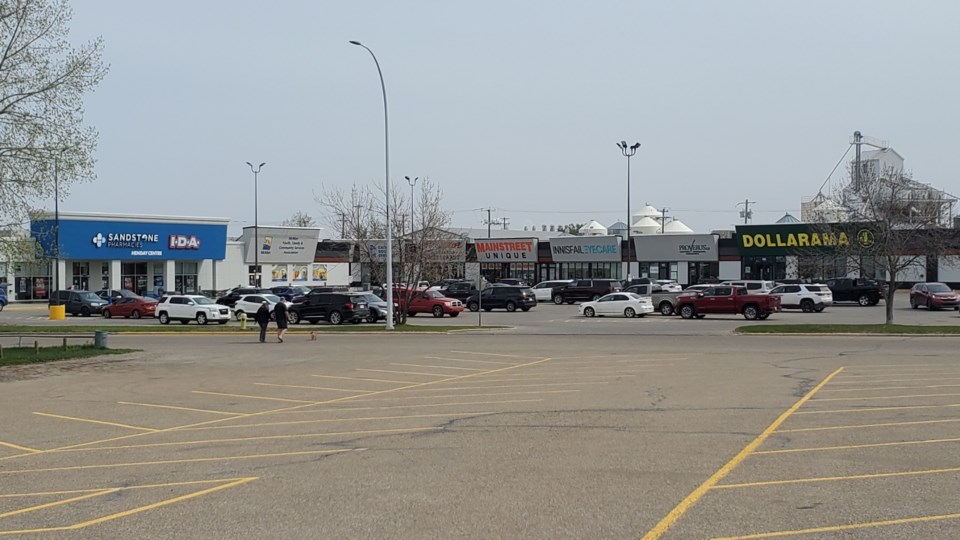 henday-centre-innisfail