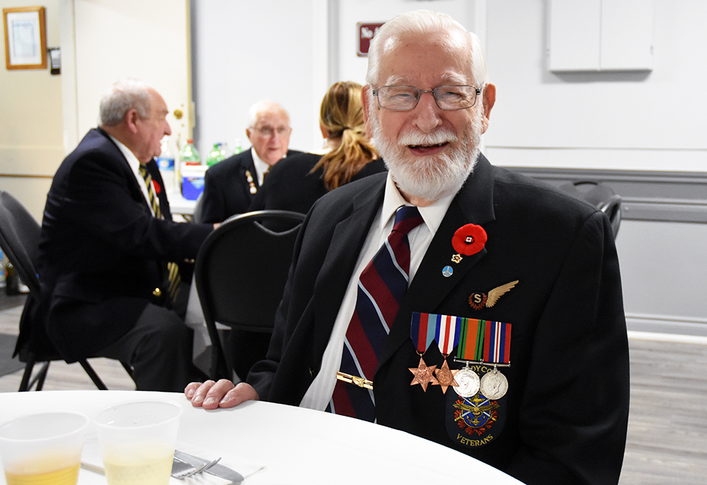Innisfil Lions Club honours veterans at annual dinner (20 photos) - BarrieToday