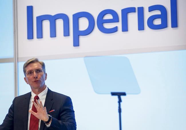 Imperial 'scurrying' to ramp up crude by rail but uninterested in rail contracts