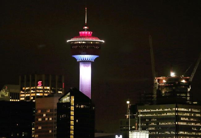 Calgary Tower reopens four months after elevator fell with people inside