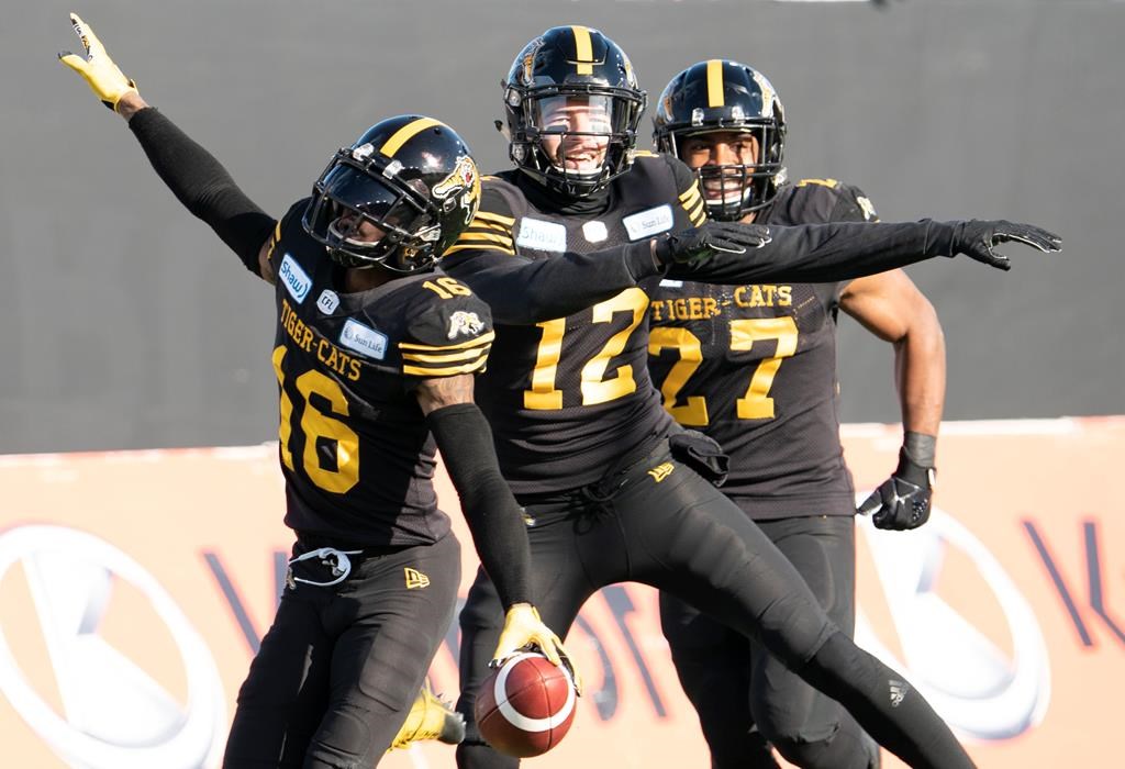 Evans wins first CFL playoff start as Ticats advance to Grey Cup game