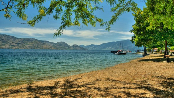 VIA---Kelowna-Daytrips-Lakeside